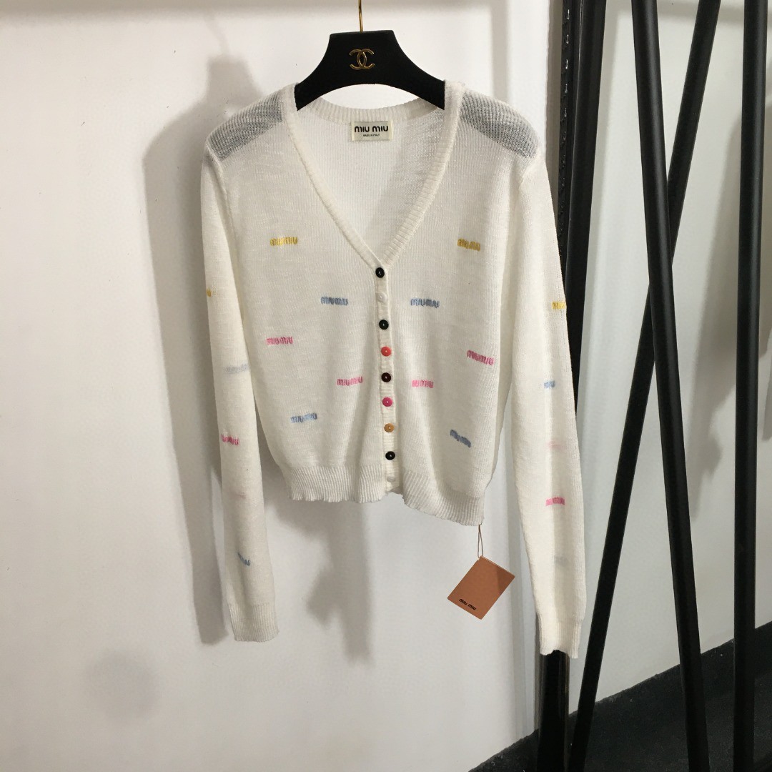 夏新品入荷 女性ミュウミュウ トップス ?