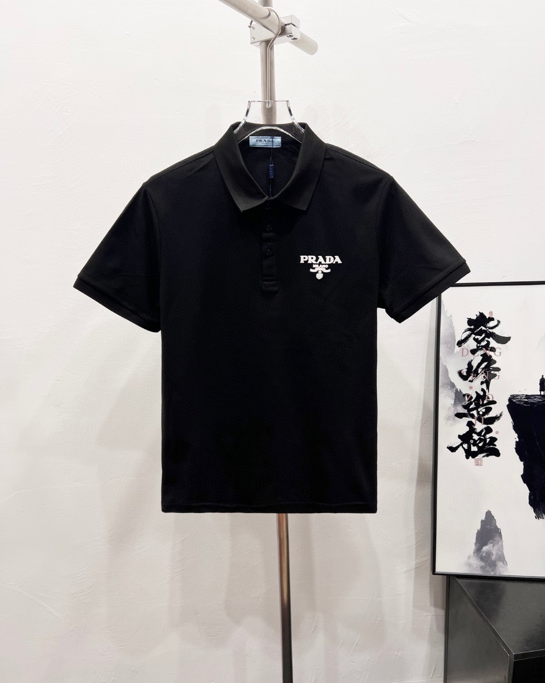 夏新品入荷 女性プラダ トップス Tシャツ