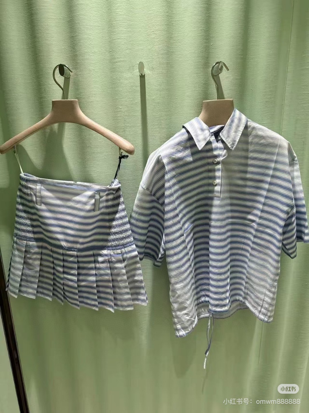 夏新品入荷 女性プラダ セットアップ ?