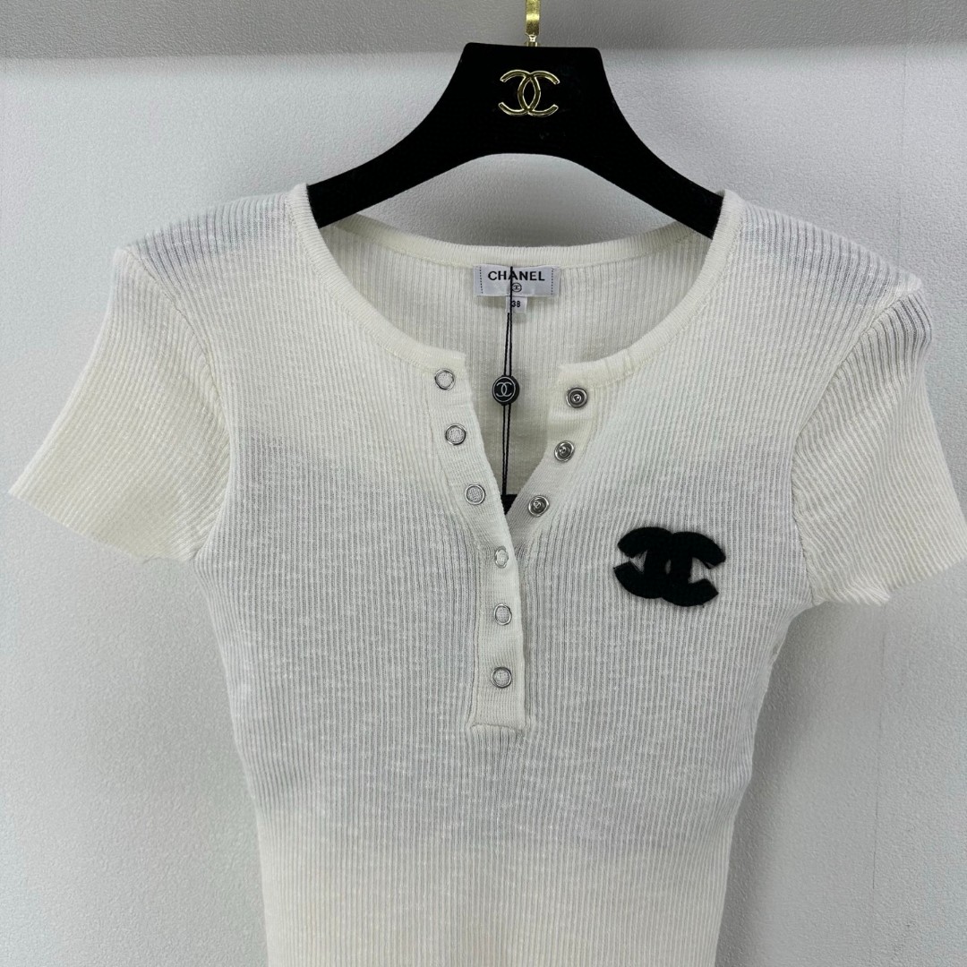 夏新品入荷 女性シャネル トップス Tシャツ