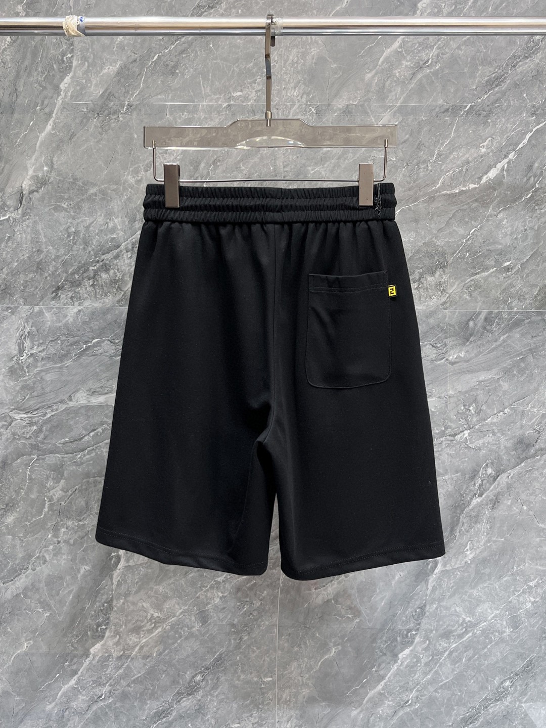 25SS服 フェンディ ズボン ショートパンツ メンズ