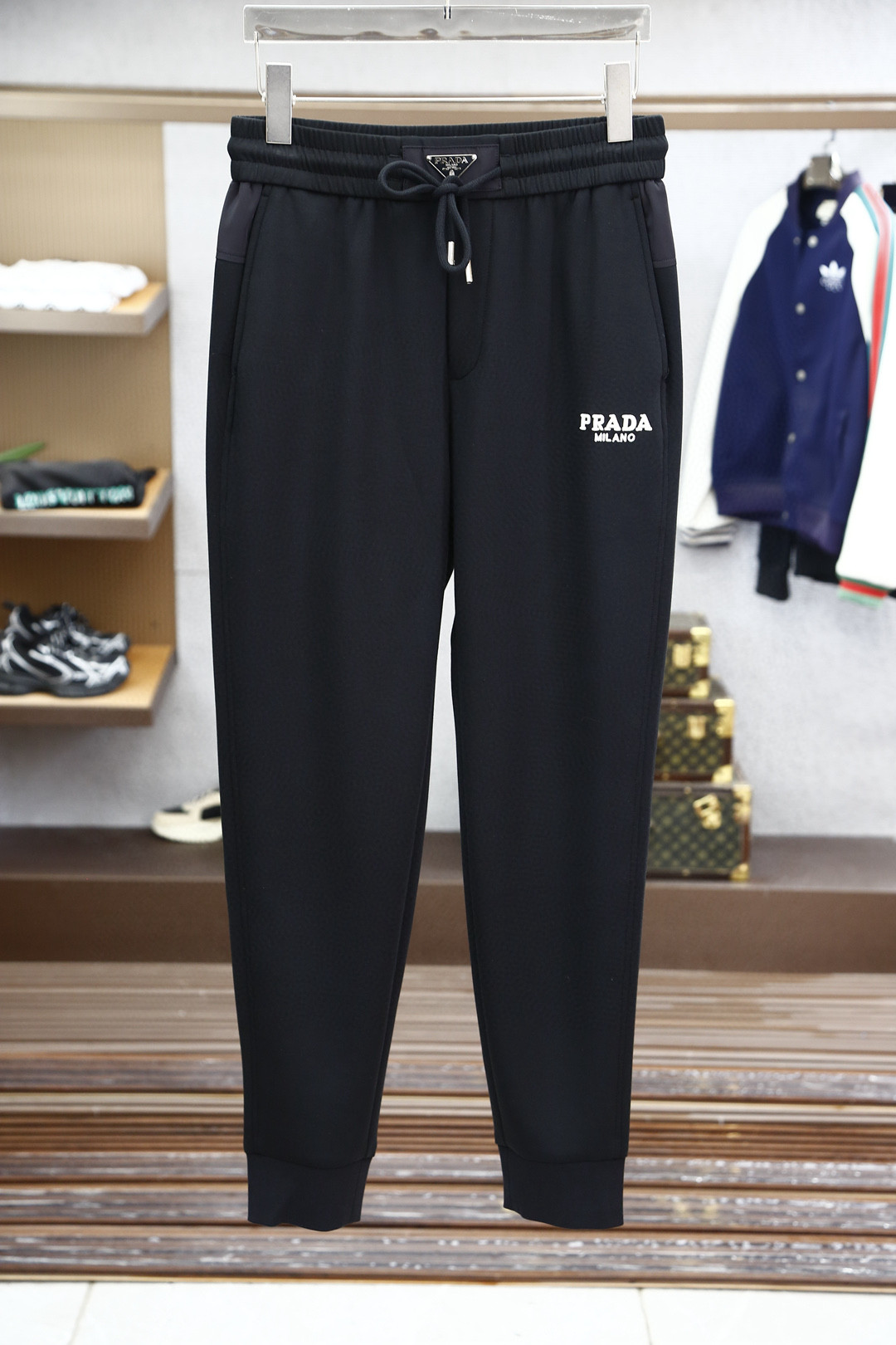 25SS服 プラダ ズボン カジュアルパンツ メンズ