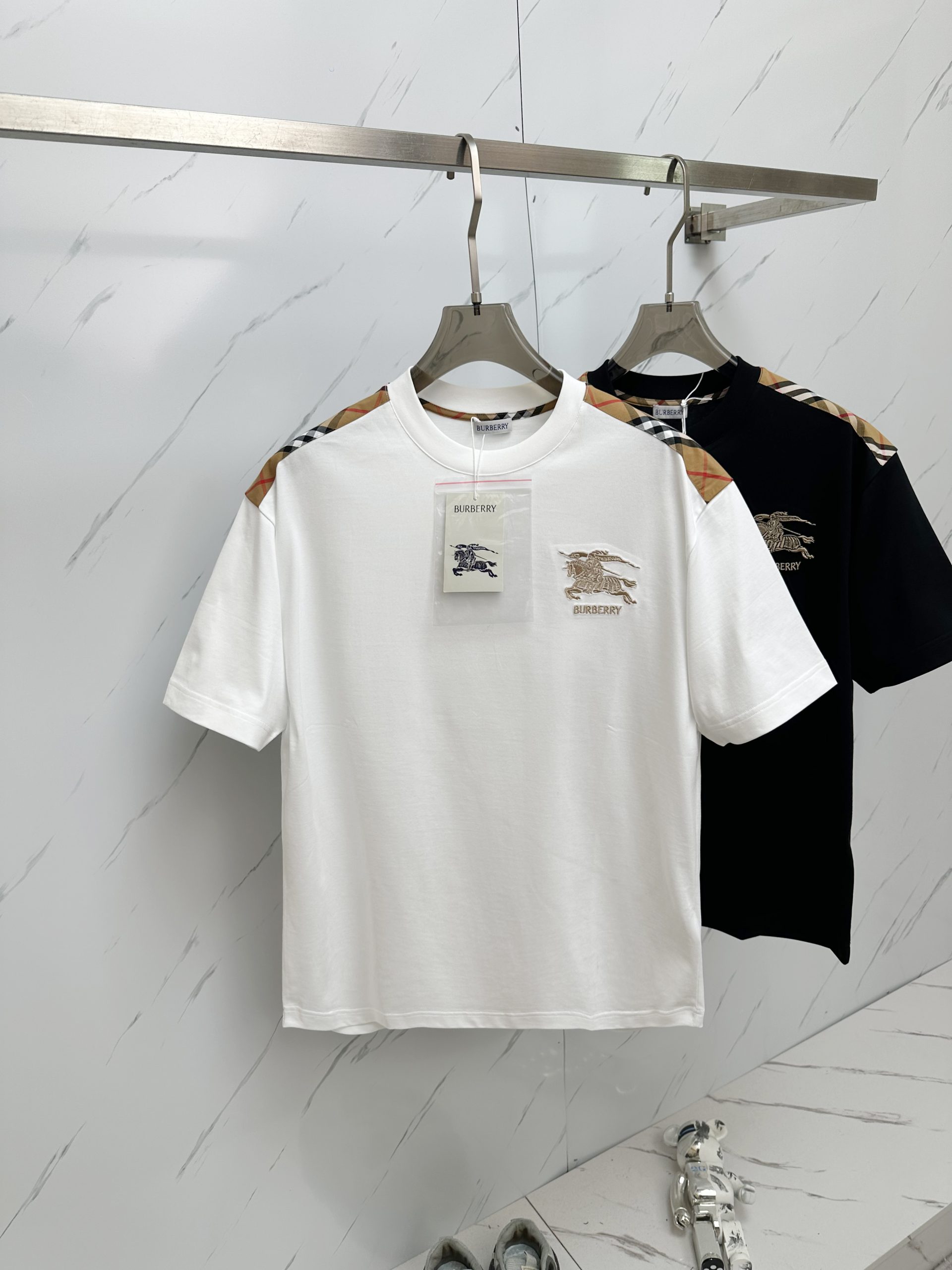 25SS服 春夏新作 バーバリー 半袖Tシャツ トップス  メンズ