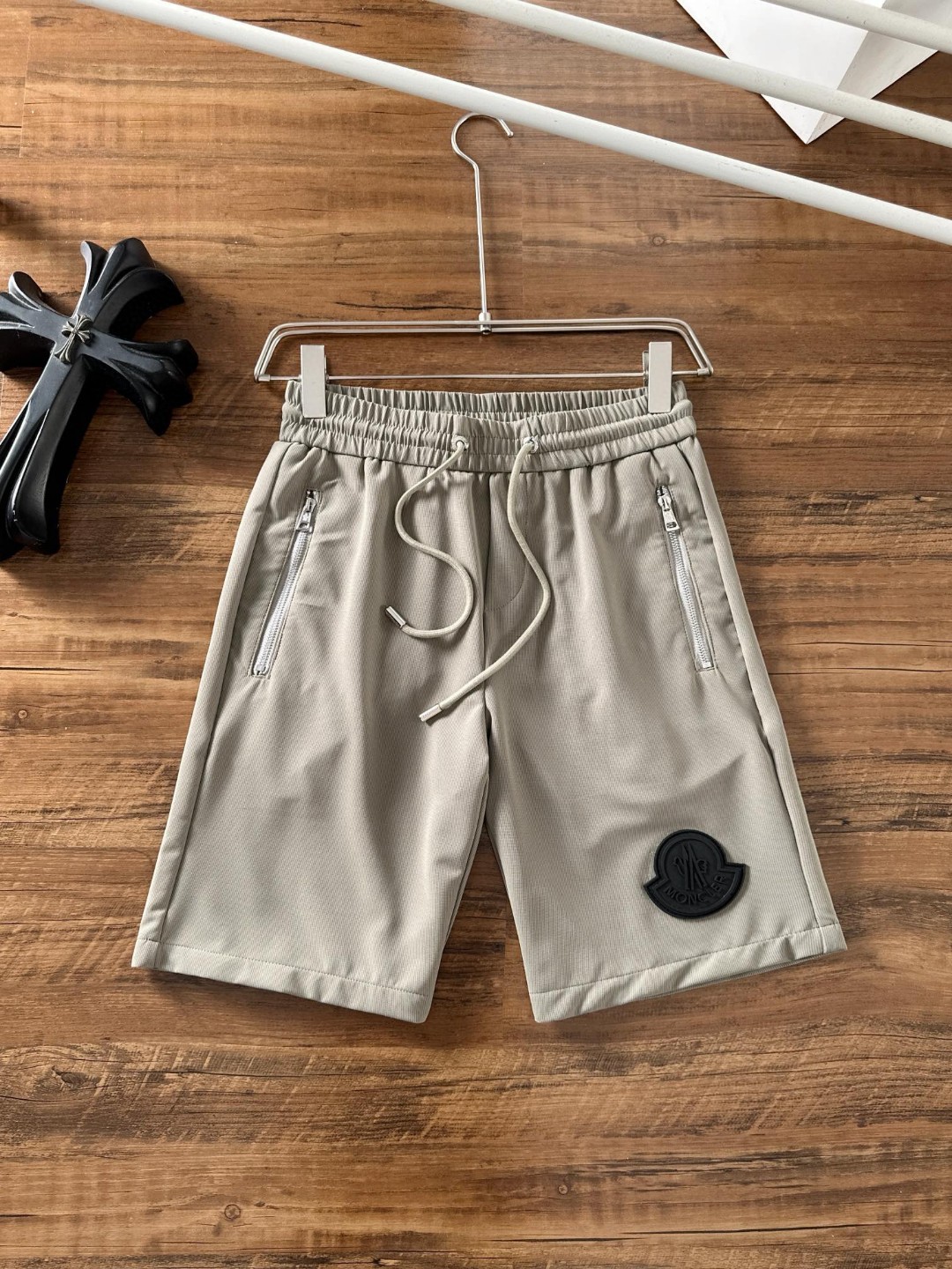 25SS服 モンクレール ズボン ショートパンツ ? メンズ
