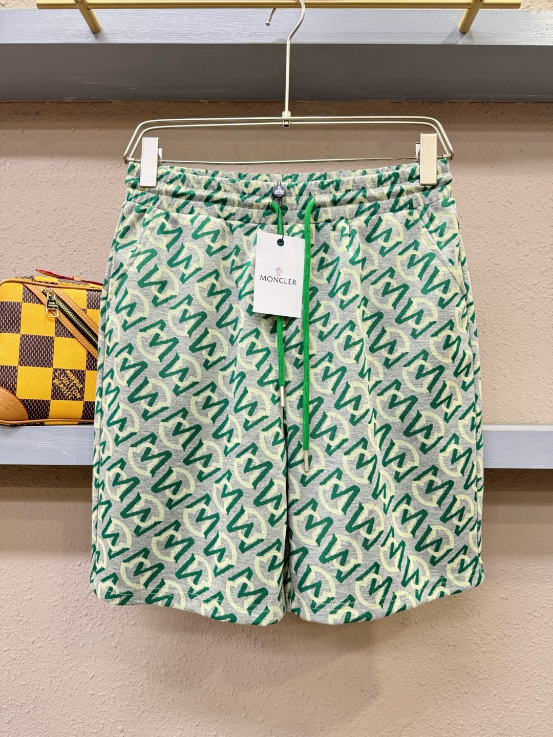 25SS服 モンクレール ズボン ショートパンツ ? メンズ