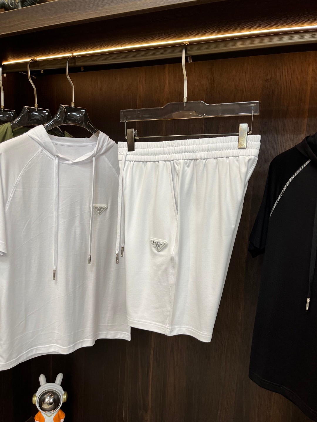 25SS服 プラダ 上下服 セットアップ メンズ