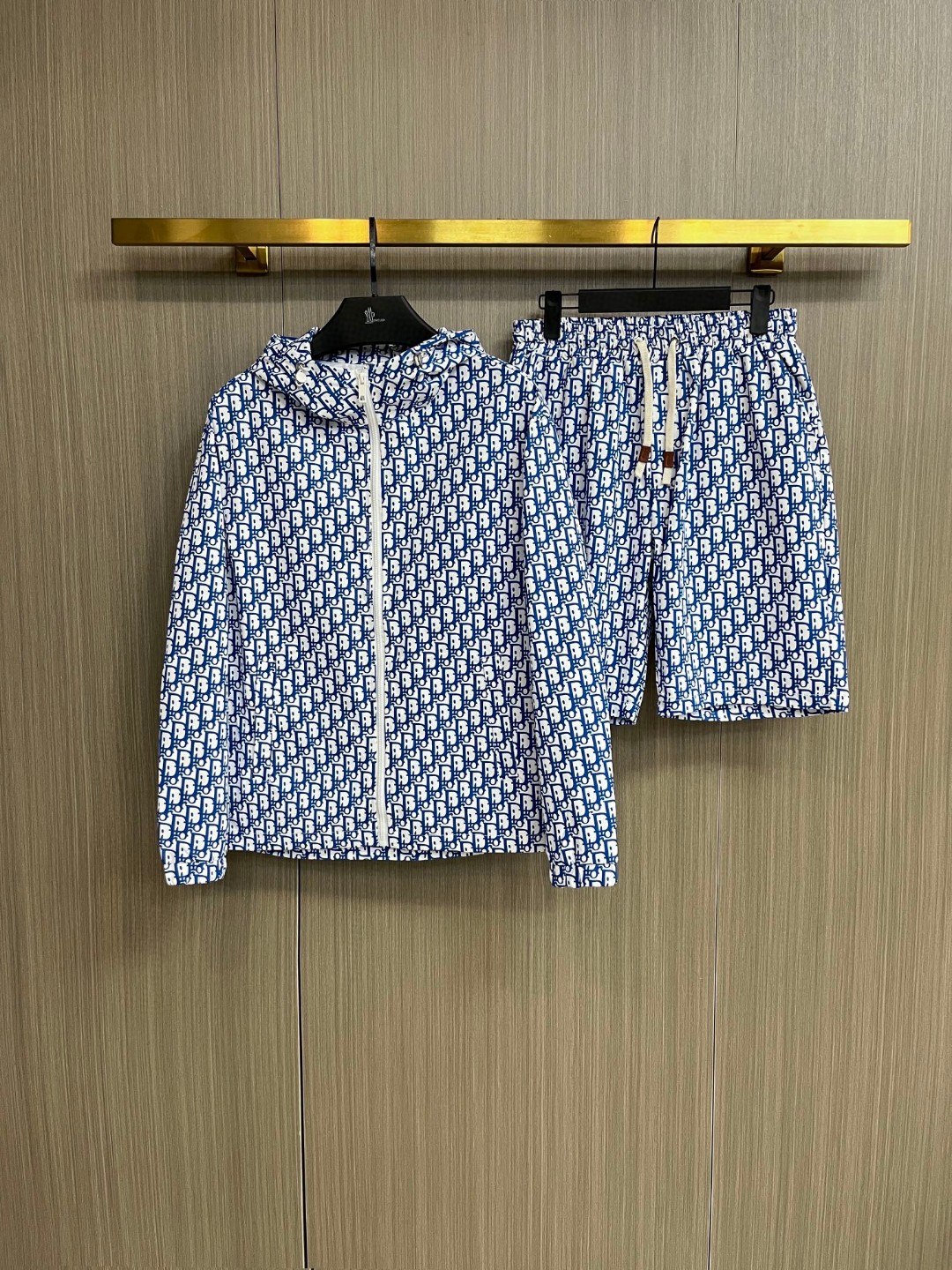 25SS服 クリスチャンディオール 上下服 セットアップ  メンズ