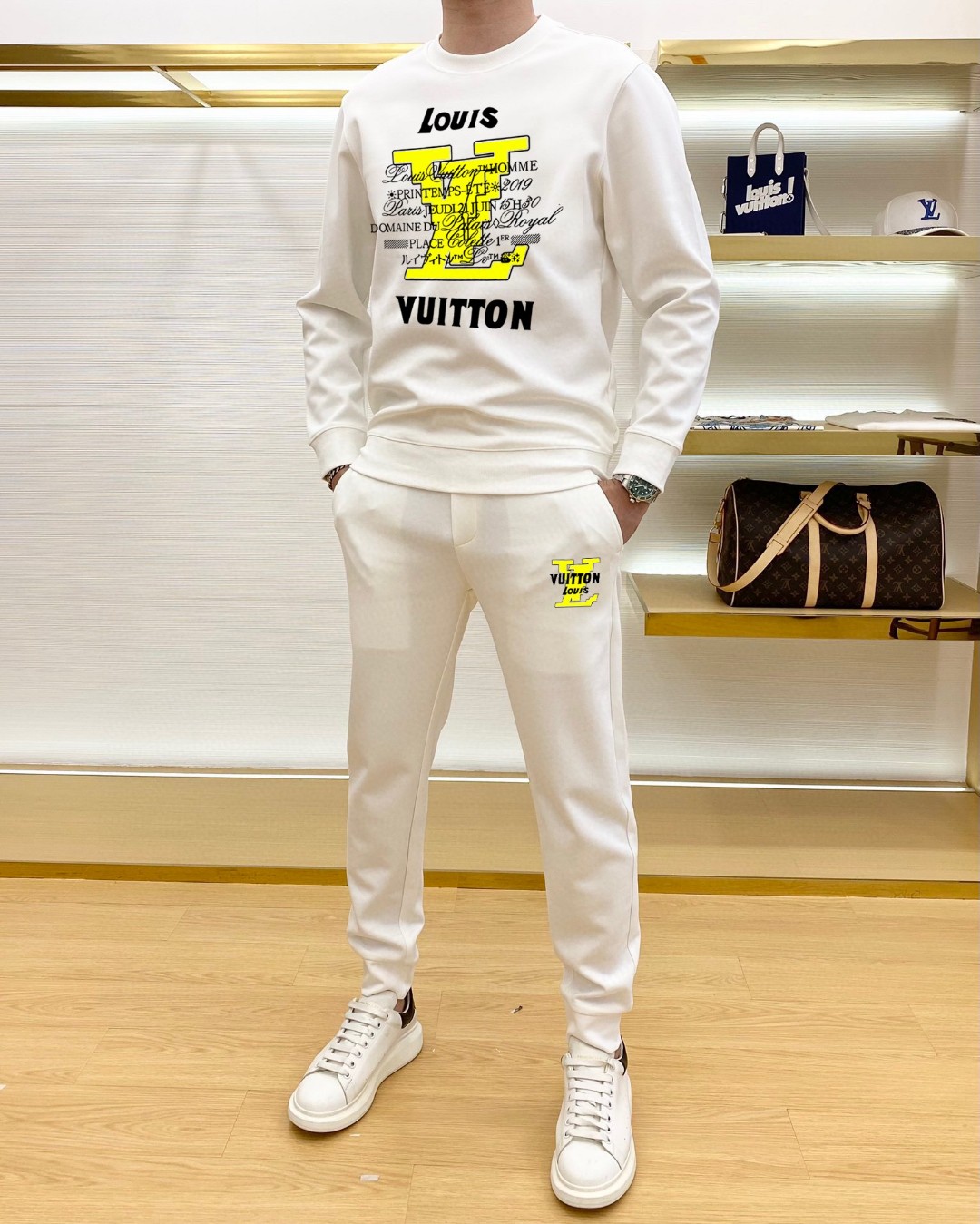 25SS服 ルイヴィトン 上下服 セットアップ  メンズ