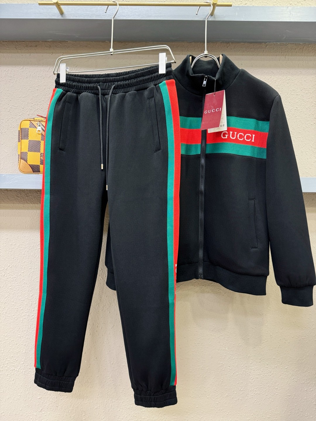 25SS服 グッチ 上下服 セットアップ  メンズ