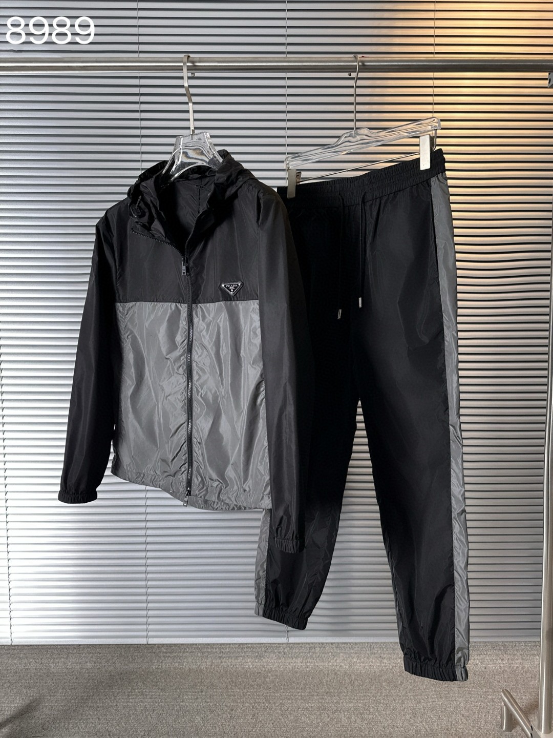 25SS服 プラダ 上下服 セットアップ  メンズ