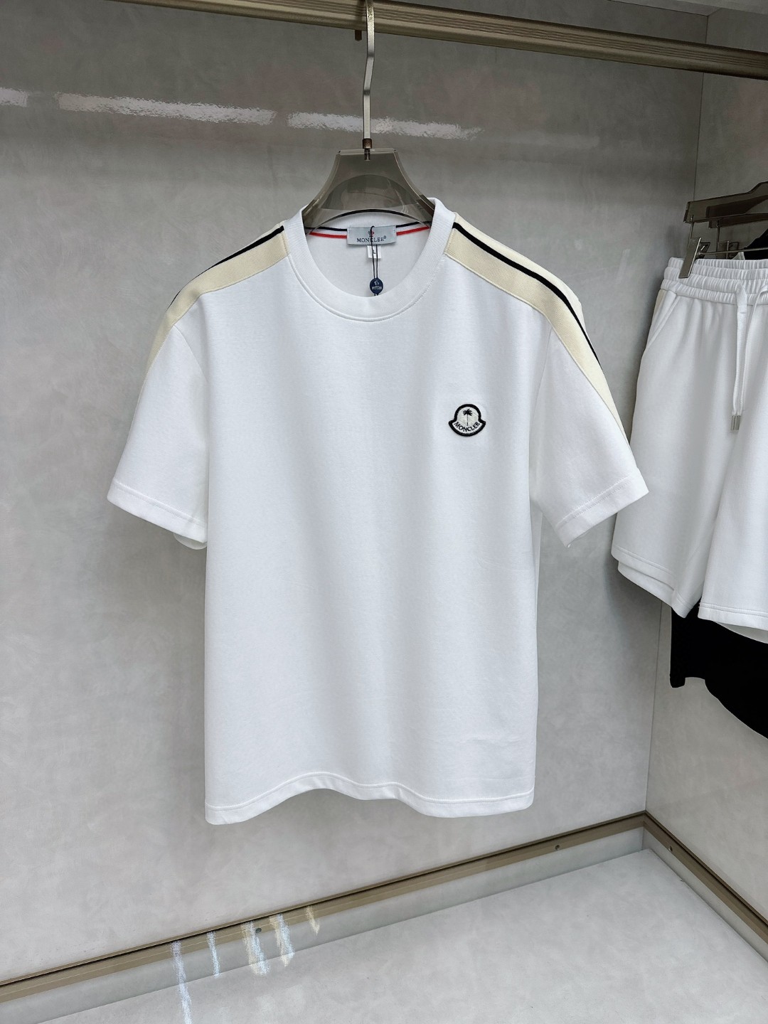 25SS服 モンクレール 上下服 セットアップ  メンズ