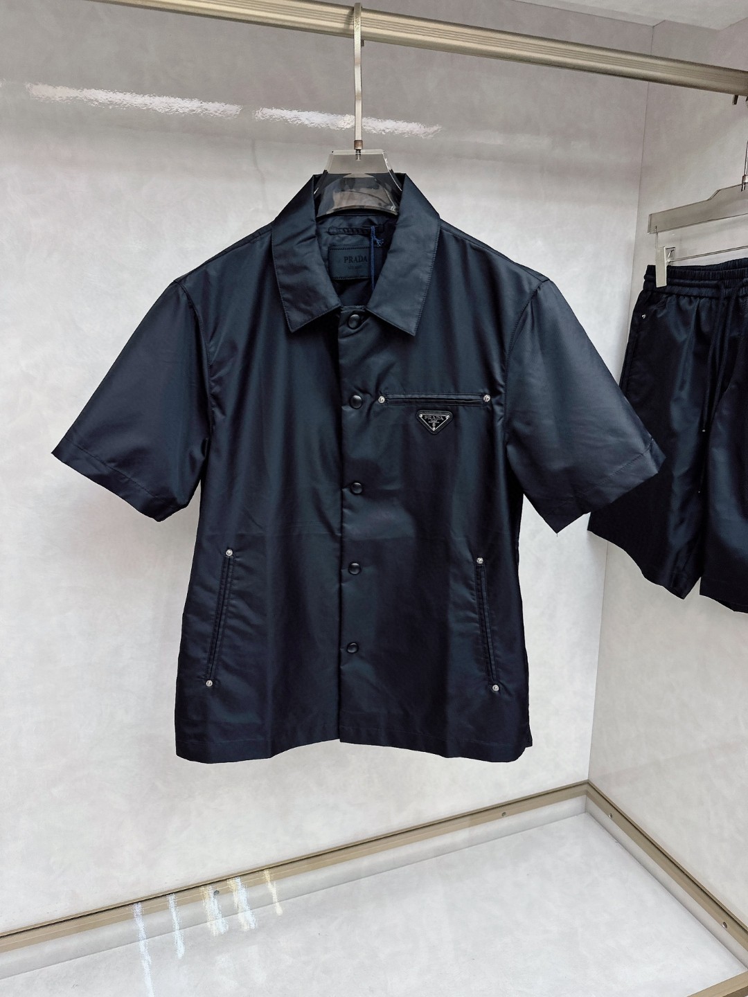 25SS服 プラダ 上下服 セットアップ  メンズ
