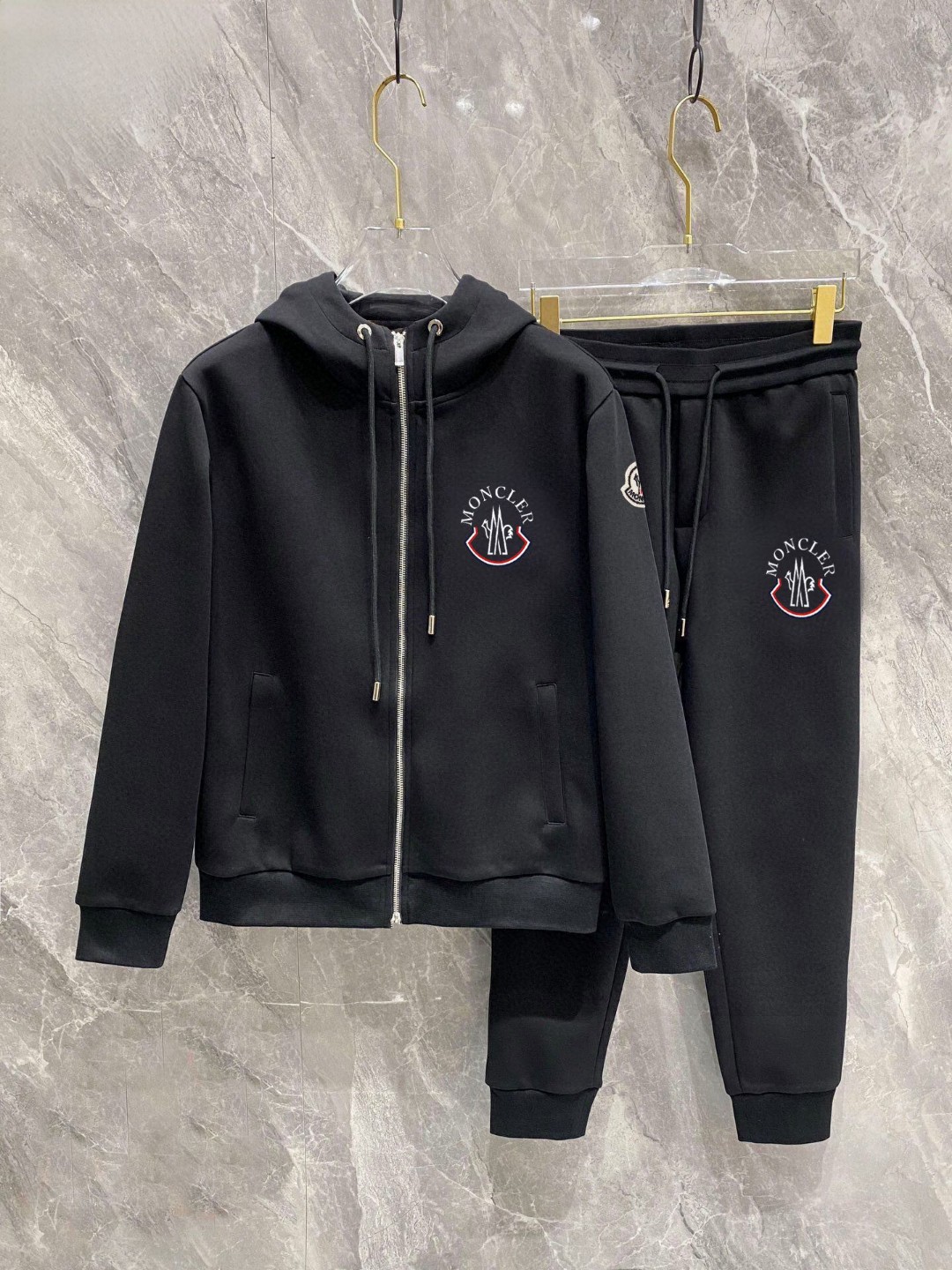 25SS服 モンクレール 上下服 セットアップ  メンズ