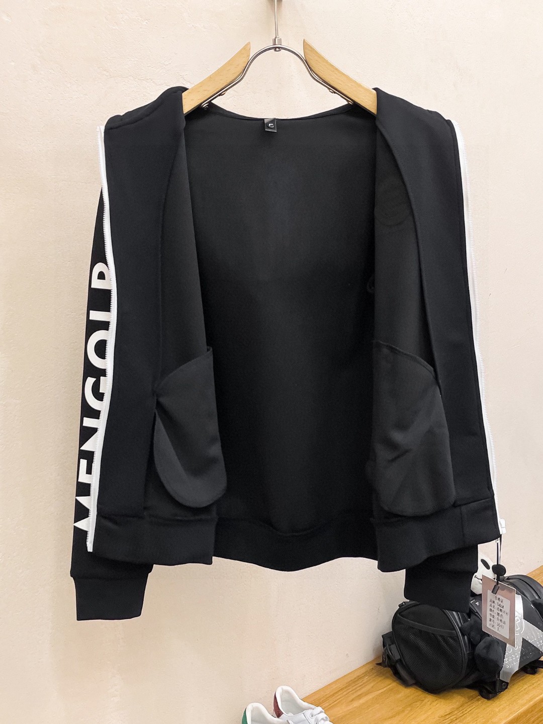 25SS服 モンクレール 上下服 セットアップ メンズ