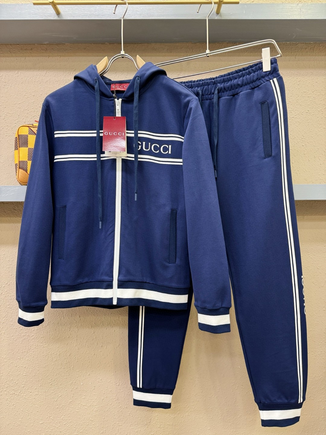 25SS服 グッチ 上下服 セットアップ  メンズ