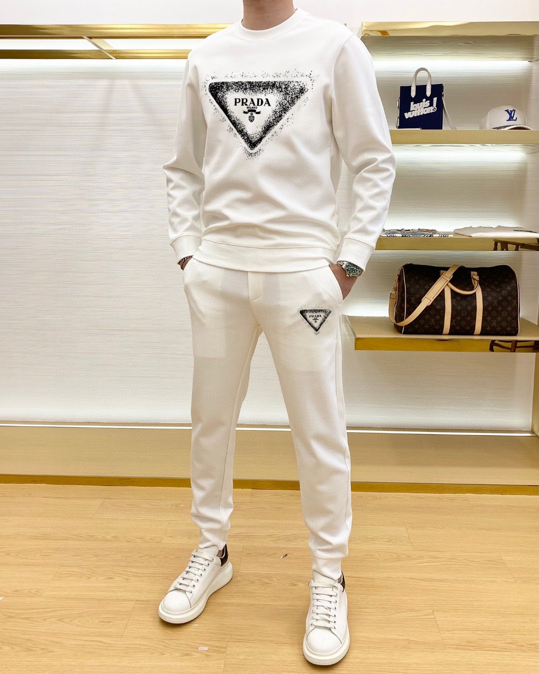 25SS服 プラダ 上下服 セットアップ  メンズ