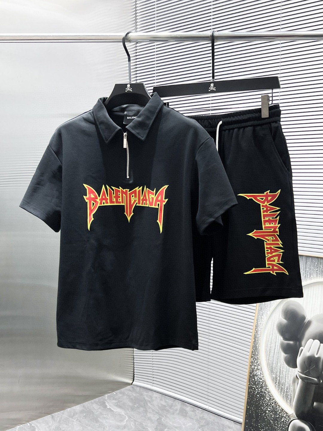 25SS服 バレンシアガ上下服 セットアップ  メンズ