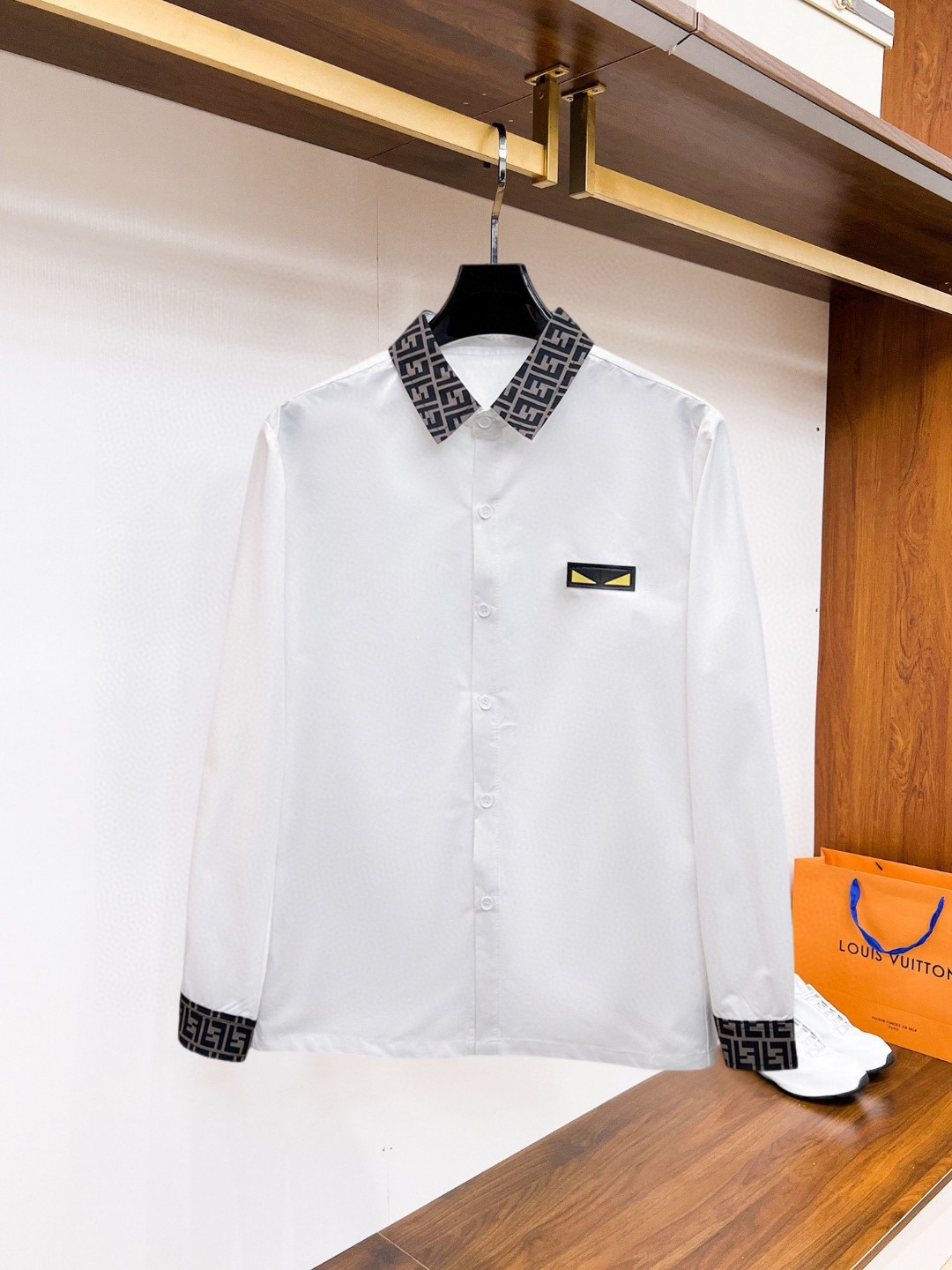 25SS服 フェンディワイシャツ トップス?