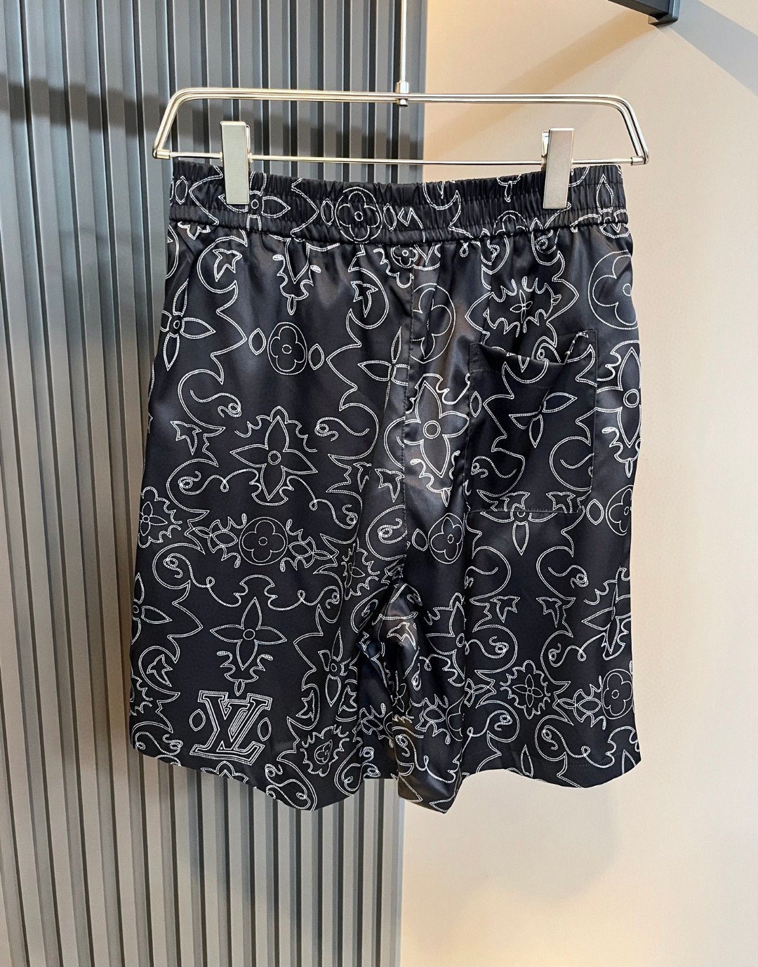 25SS服 ルイヴィトン 上下服 セットアップ 男女兼着