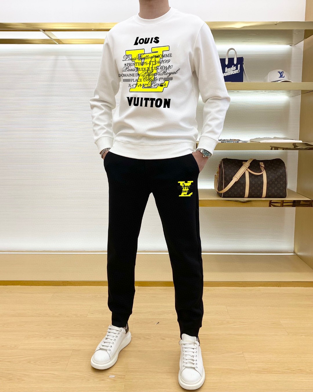 25SS服 ルイヴィトン 上下服 セットアップ  メンズ