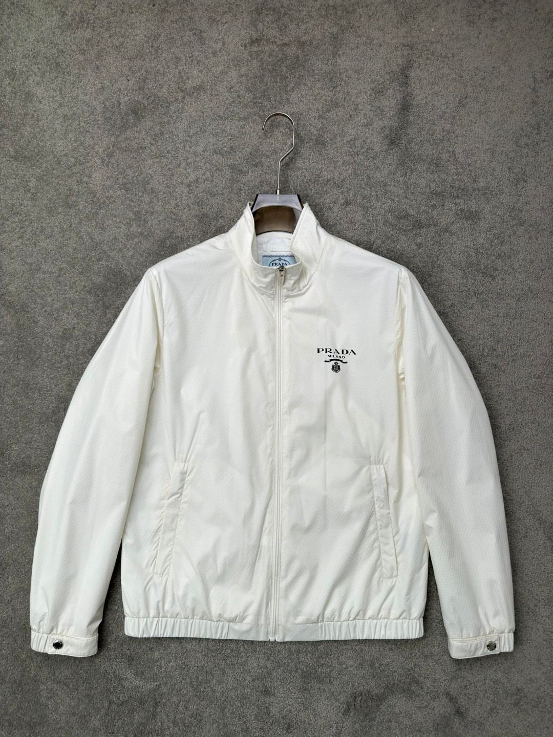 25SS服 プラダ ワイシャツ トップス  メンズ