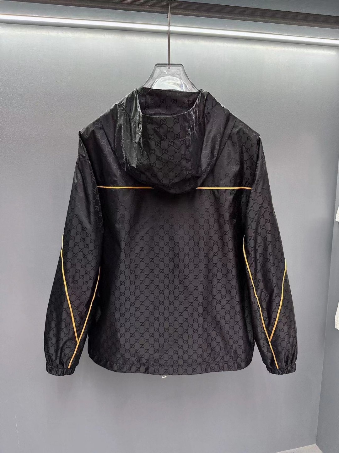 25SS服 グッチ トレンチコート ジャケット 恋人