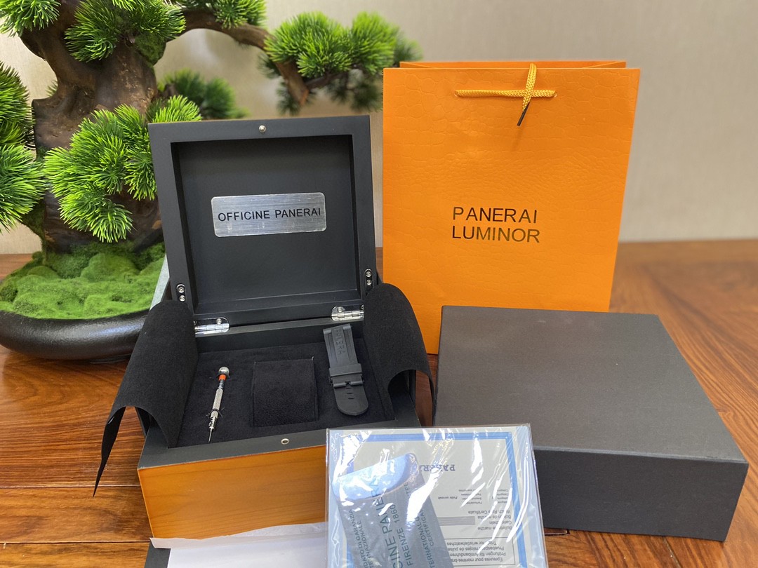 パネライ 腕時計収納箱 時計ケース 高級Box
