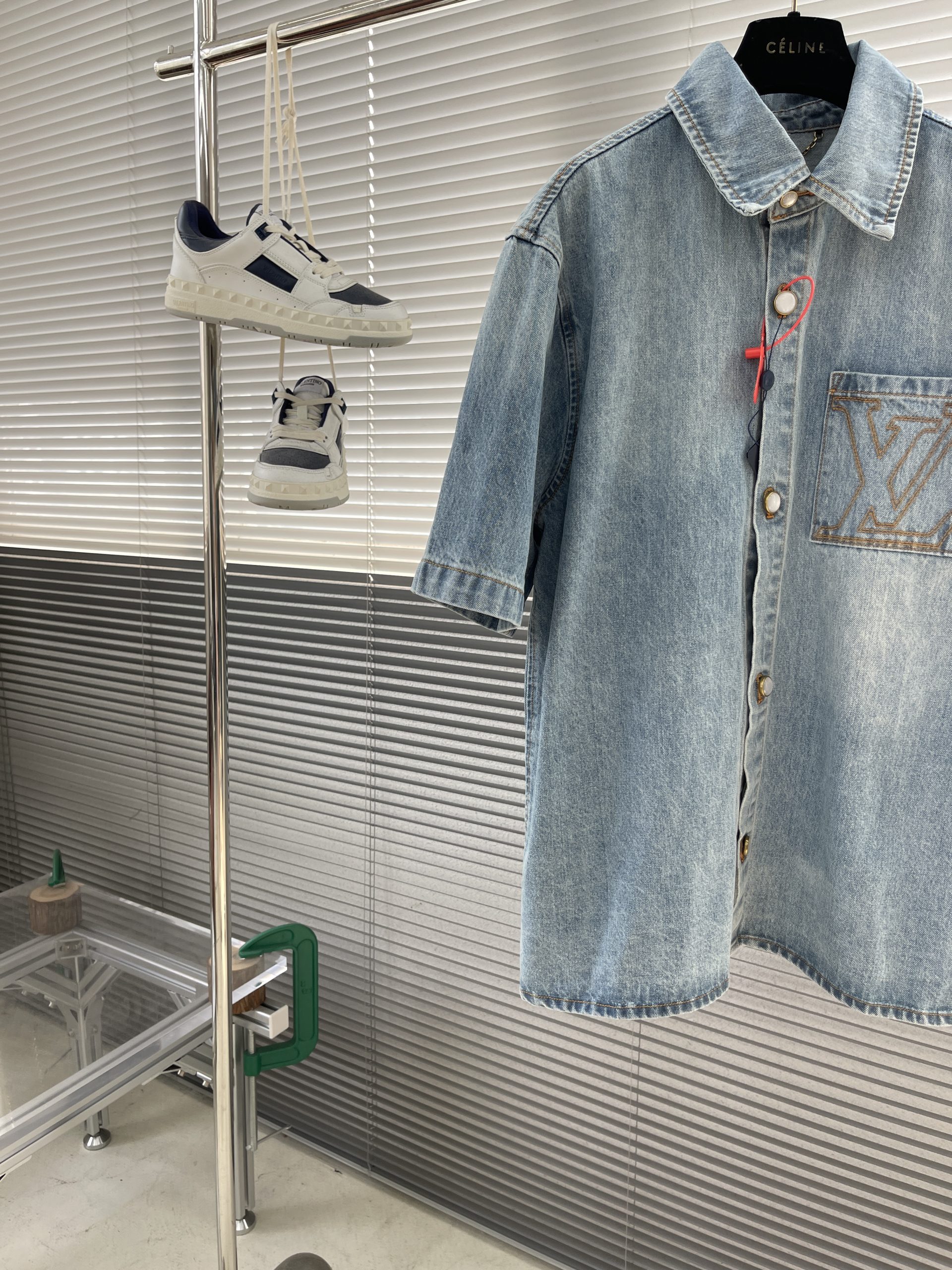 25SS服 ルイヴィトン ワイシャツ トップス 恋人着