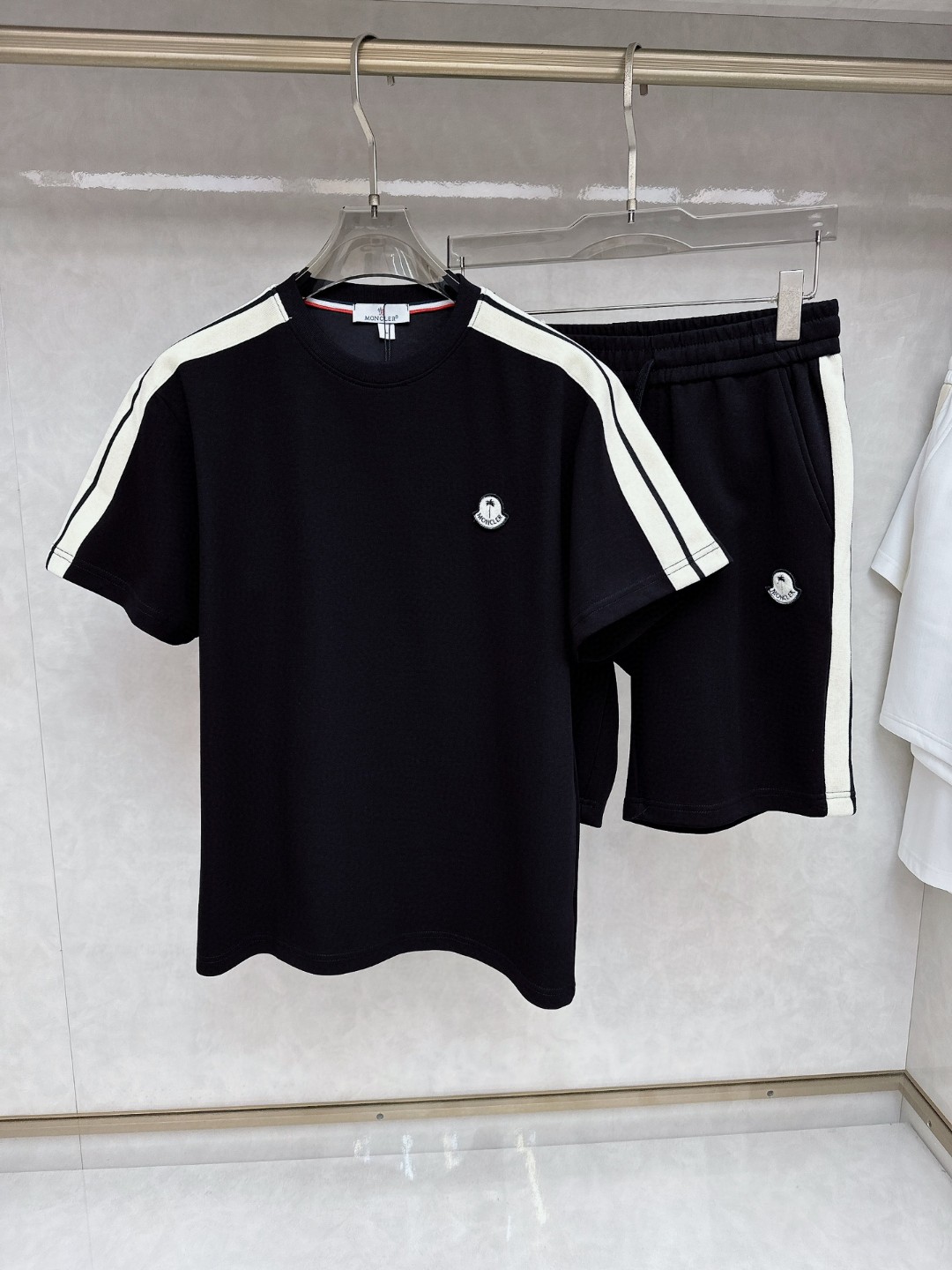 25SS服 モンクレール 上下服 セットアップ  メンズ