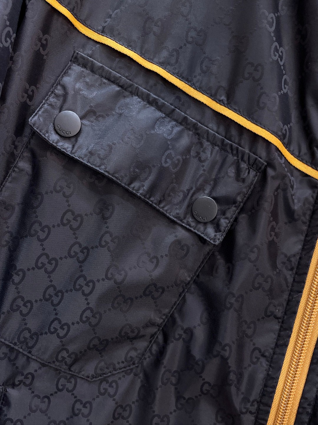 25SS服 グッチ トレンチコート ジャケット 恋人