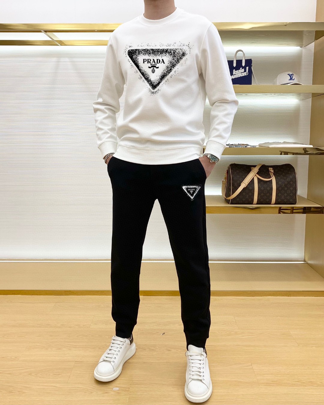 25SS服 プラダ 上下服 セットアップ メンズ