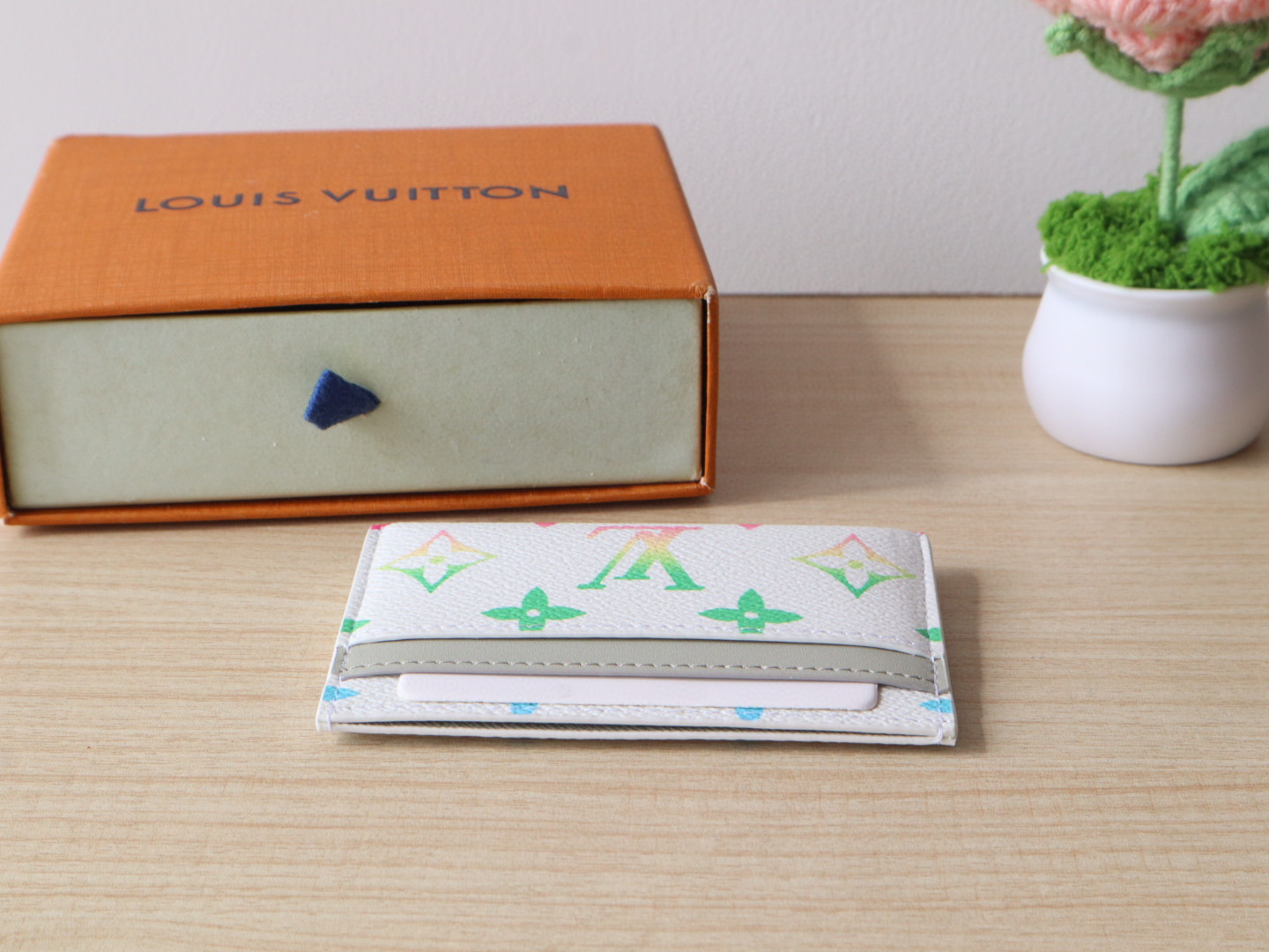 新品 ルイヴィトン 財布 名刺入れ
