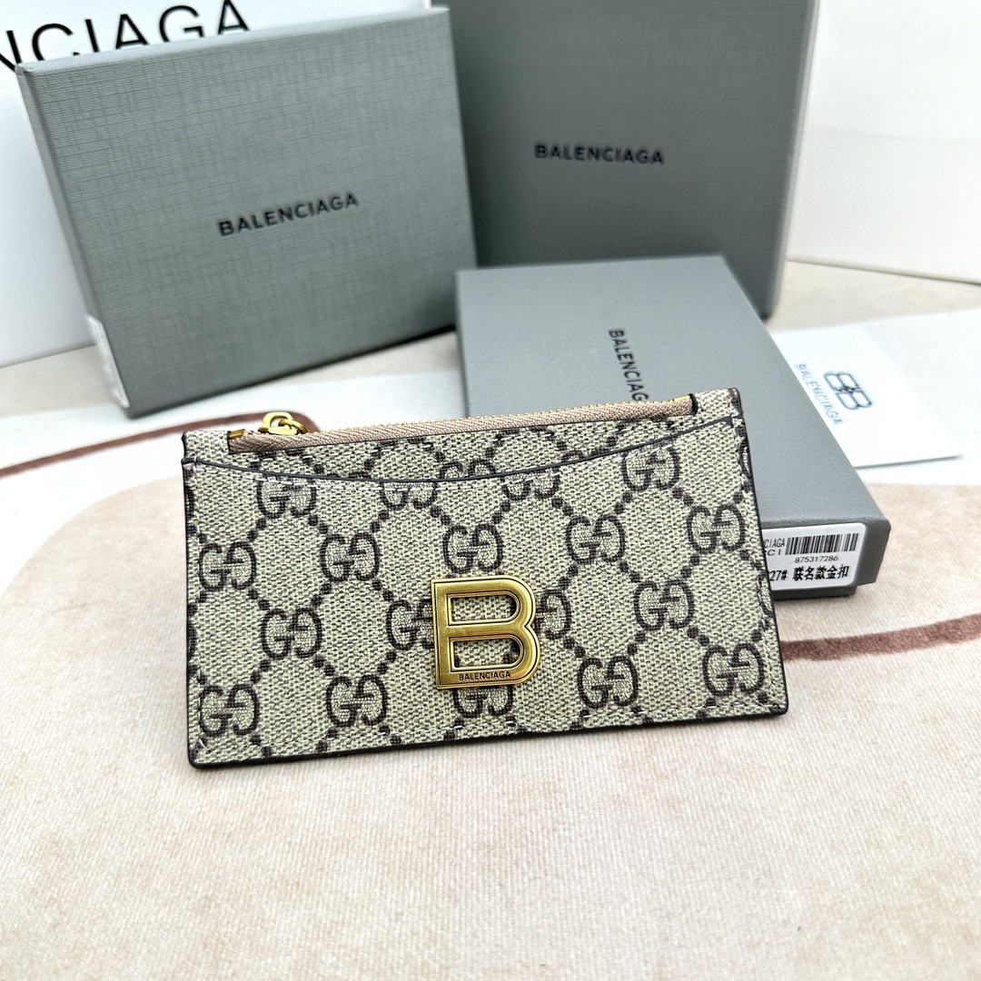 新品 バレンシアガ 財布 名刺入れ