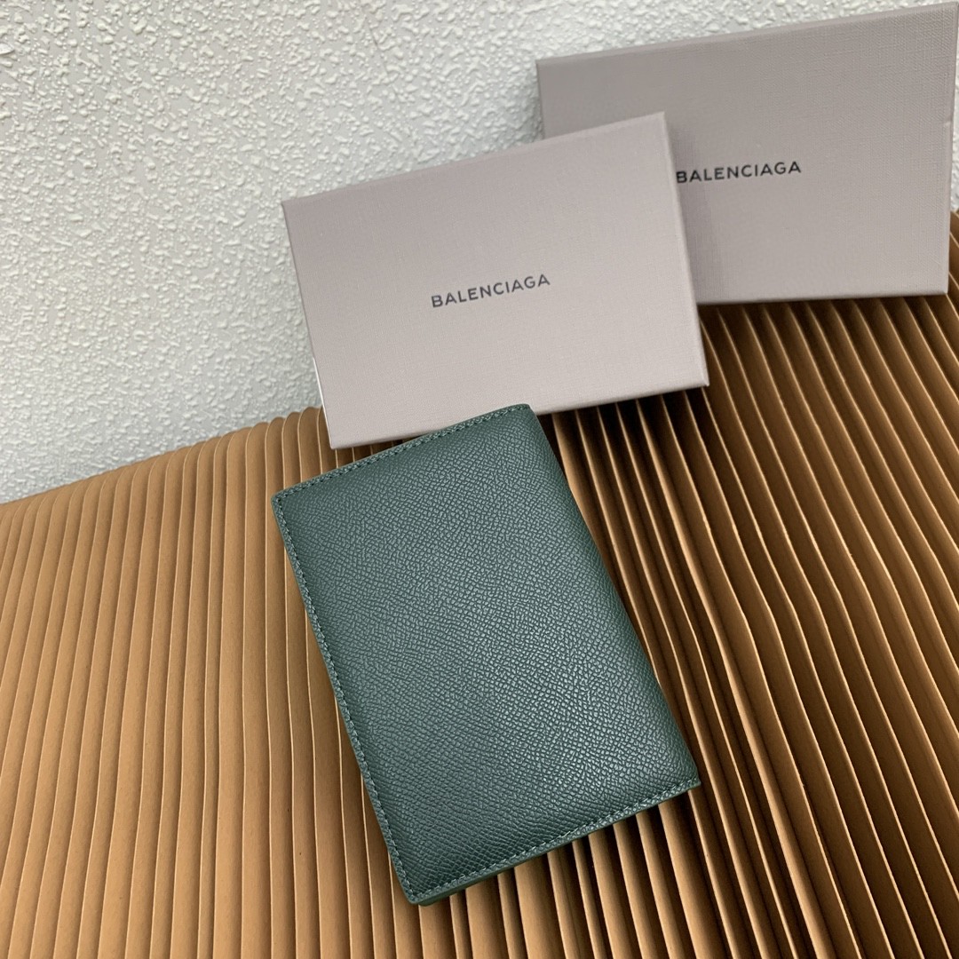 新品 バレンシアガ 財布 名刺入れ 2503