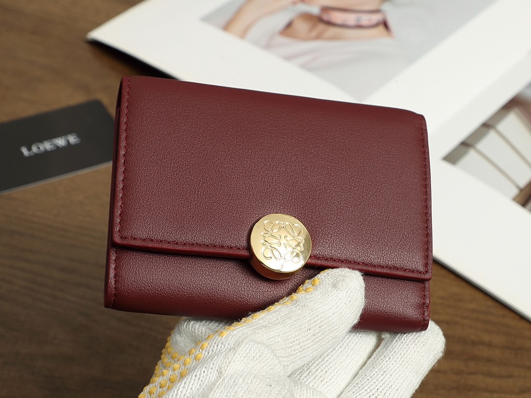 新品 ロエベ 財布 短財布