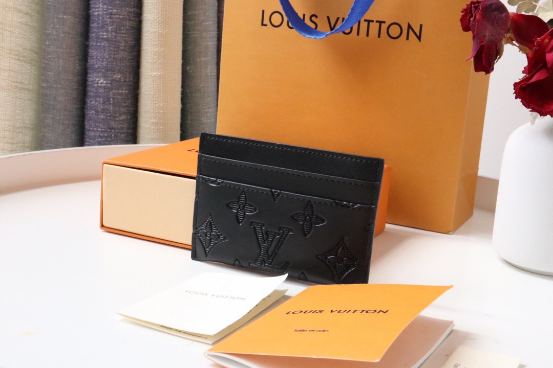 新品 ルイヴィトン 財布 名刺入れ