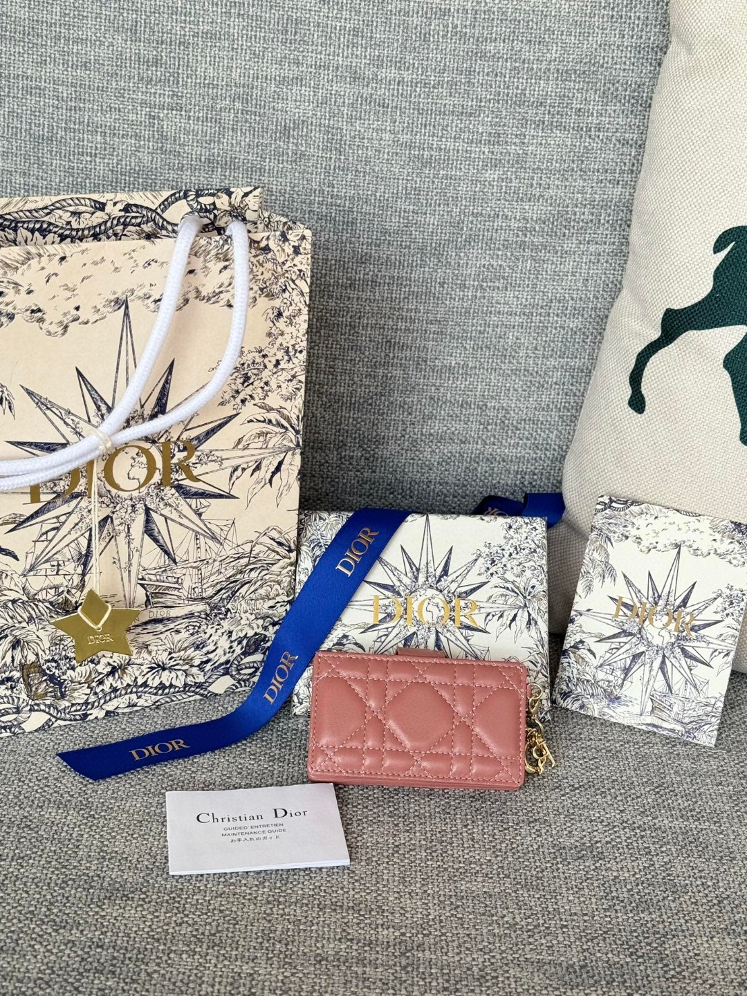 新品 クリスチャンディオール 財布 名刺入れ 2503