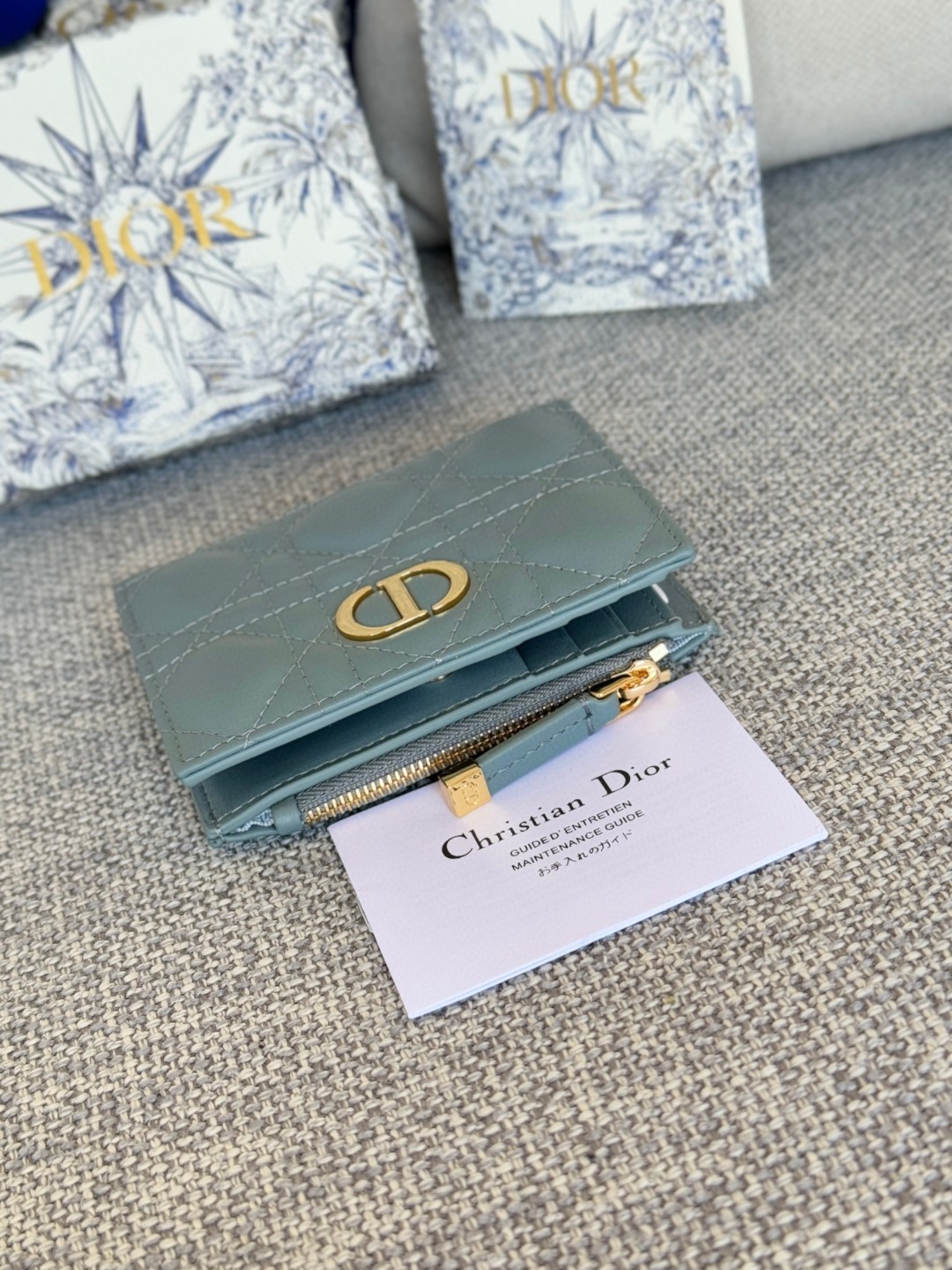 新品 クリスチャンディオール 財布 短財布