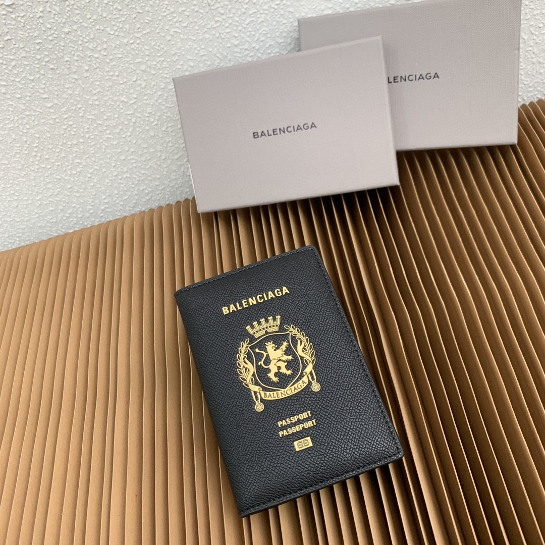 新品 バレンシアガ 財布 名刺入れ