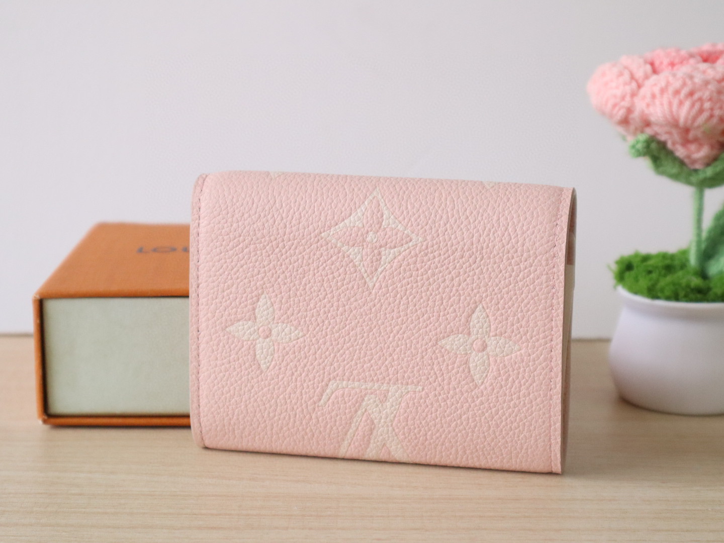 新品 ルイヴィトン 財布 短財布
