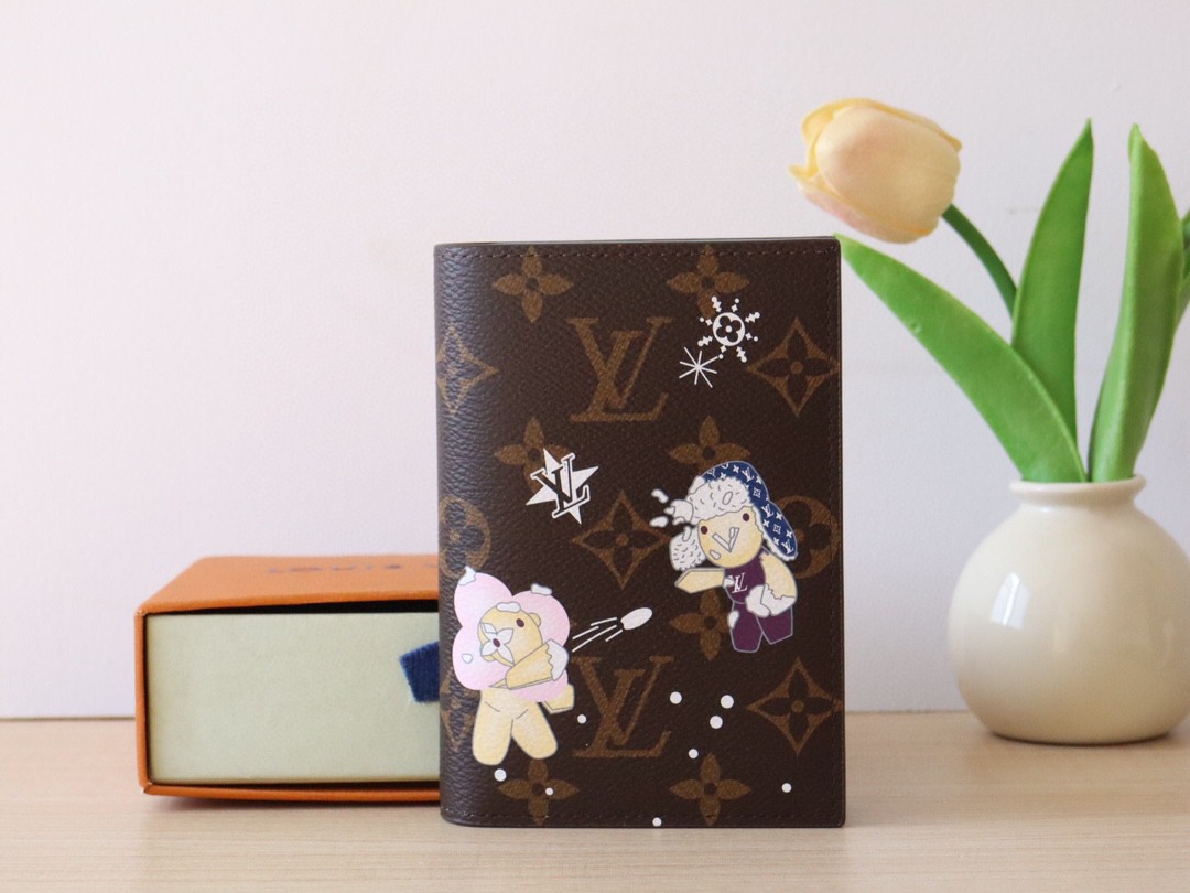 新品 ルイヴィトン 財布 名刺入れ