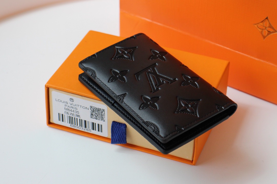 新品 ルイヴィトン 財布 名刺入れ