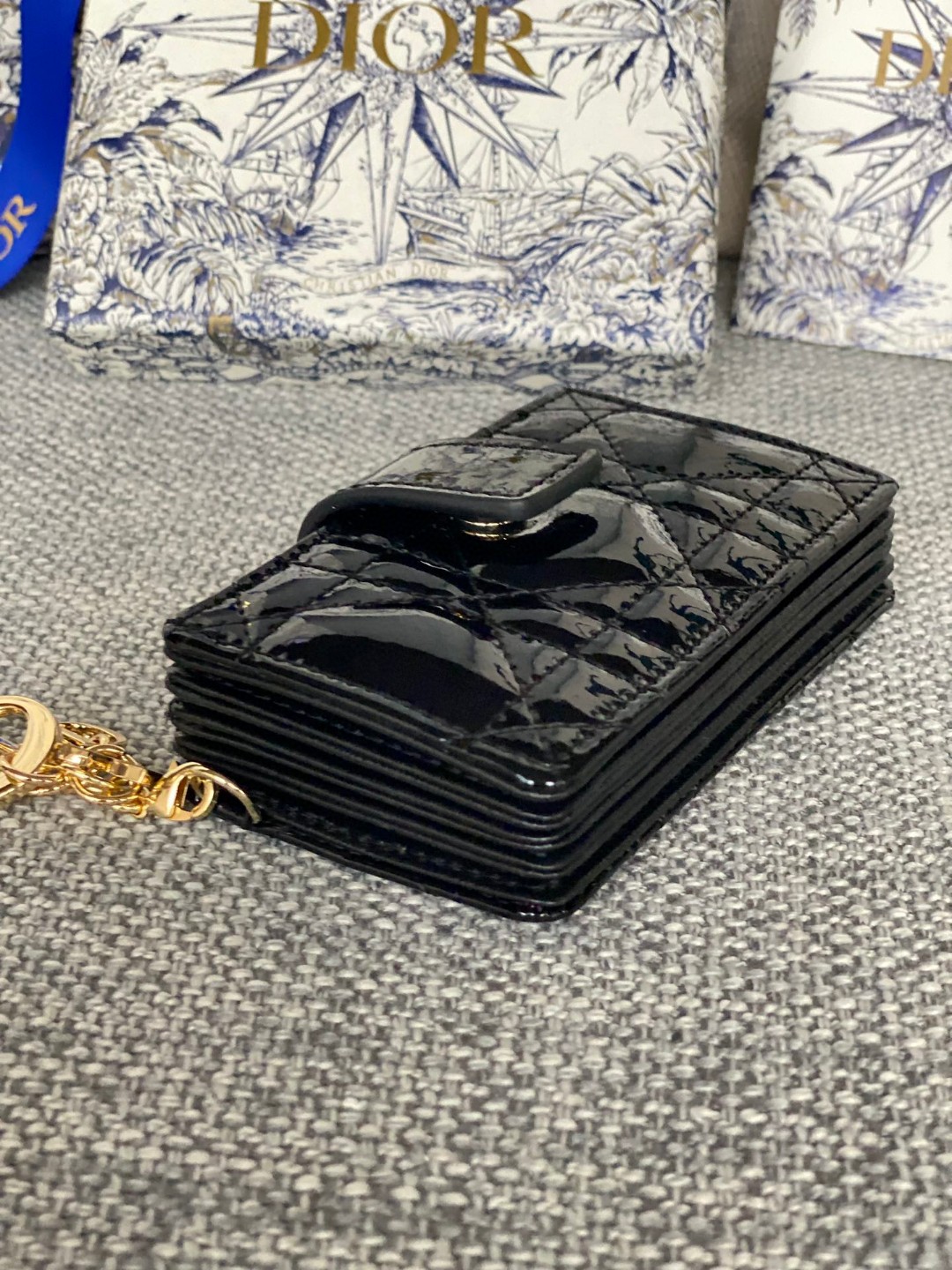 新品 クリスチャンディオール 財布 名刺入れ
