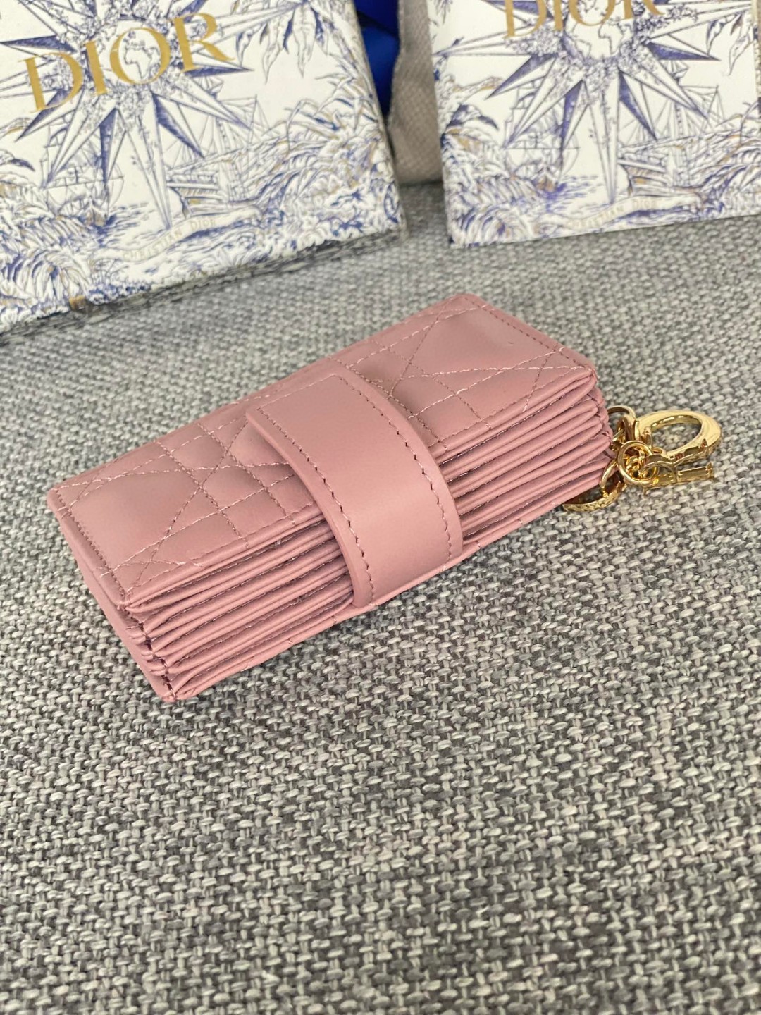 新品 クリスチャンディオール 財布 名刺入れ 2503