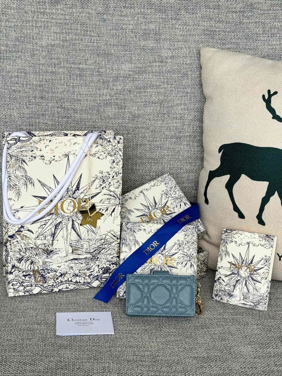 新品 クリスチャンディオール 財布 名刺入れ