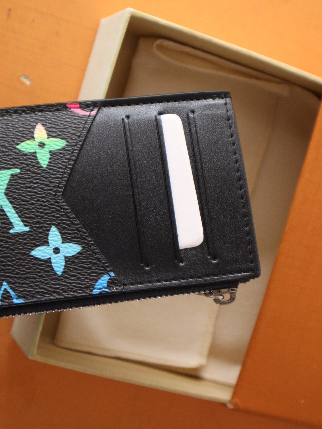 新品 ルイヴィトン 財布 名刺入れ