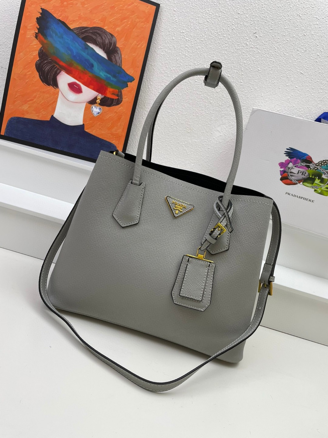 2025 プラダ 女性 バッグ 鞄 カバン TOTE バッグ