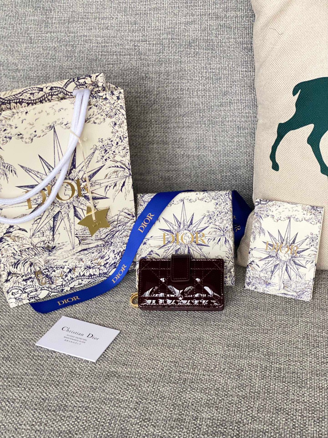 新品 クリスチャンディオール 財布 名刺入れ