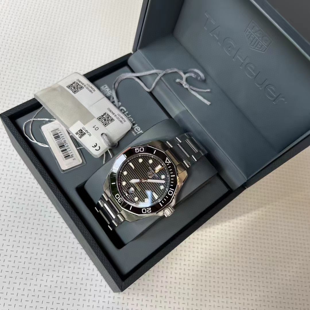 腕時計 タグ ホイヤー Aquaracer Calibre 5 搭載 時計