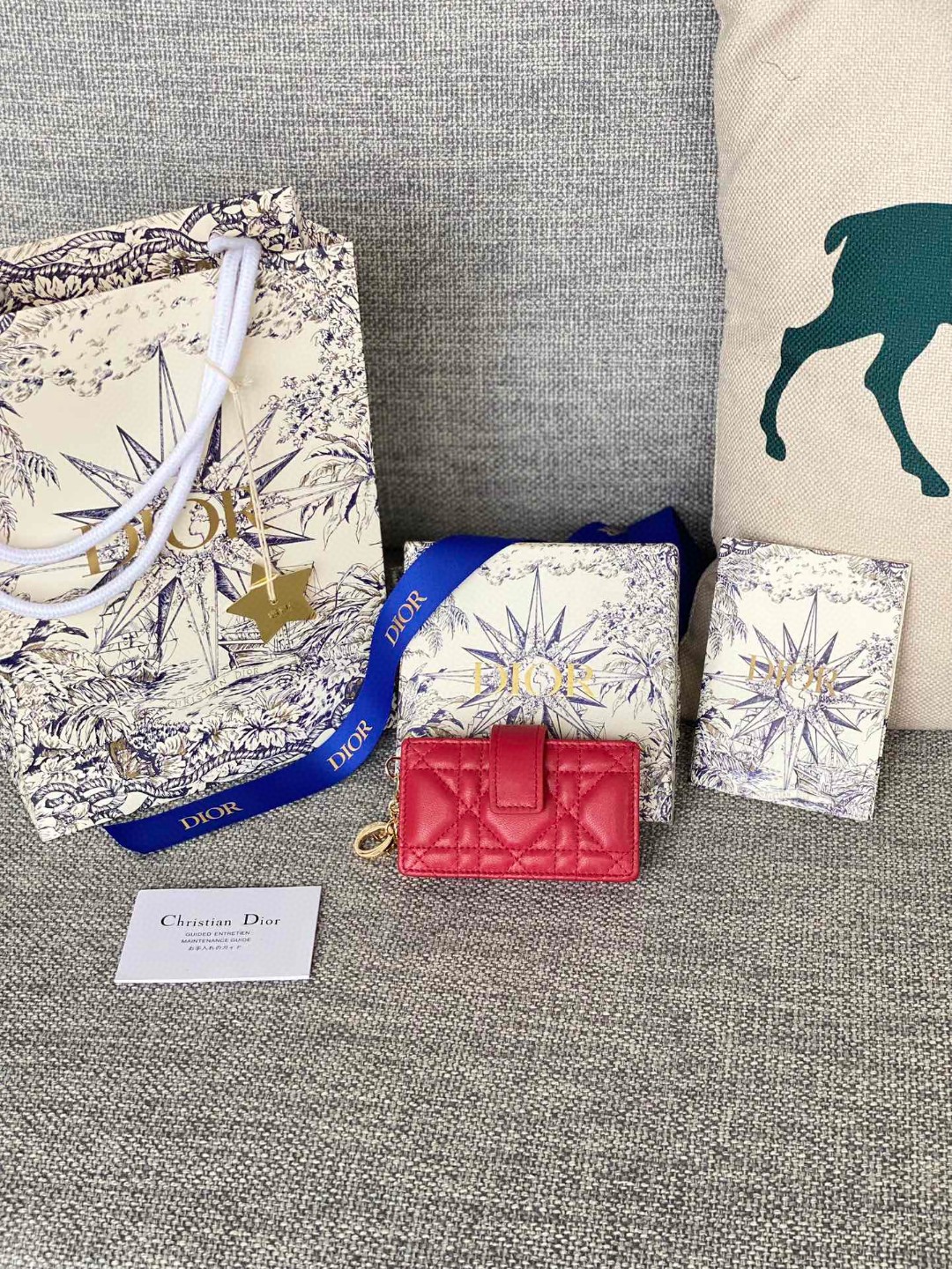 新品 クリスチャンディオール 財布 名刺入れ 2503